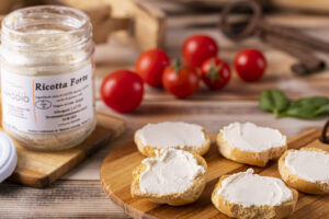 Ricotta forte